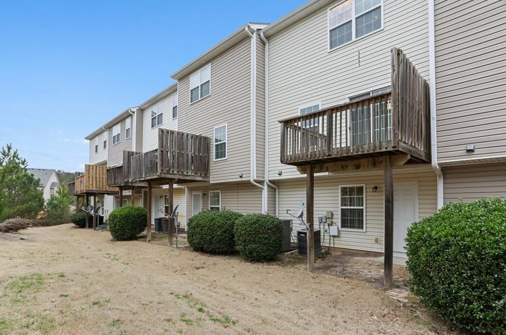 937 Society Cir, Atlanta GA  30331-8648 exterior