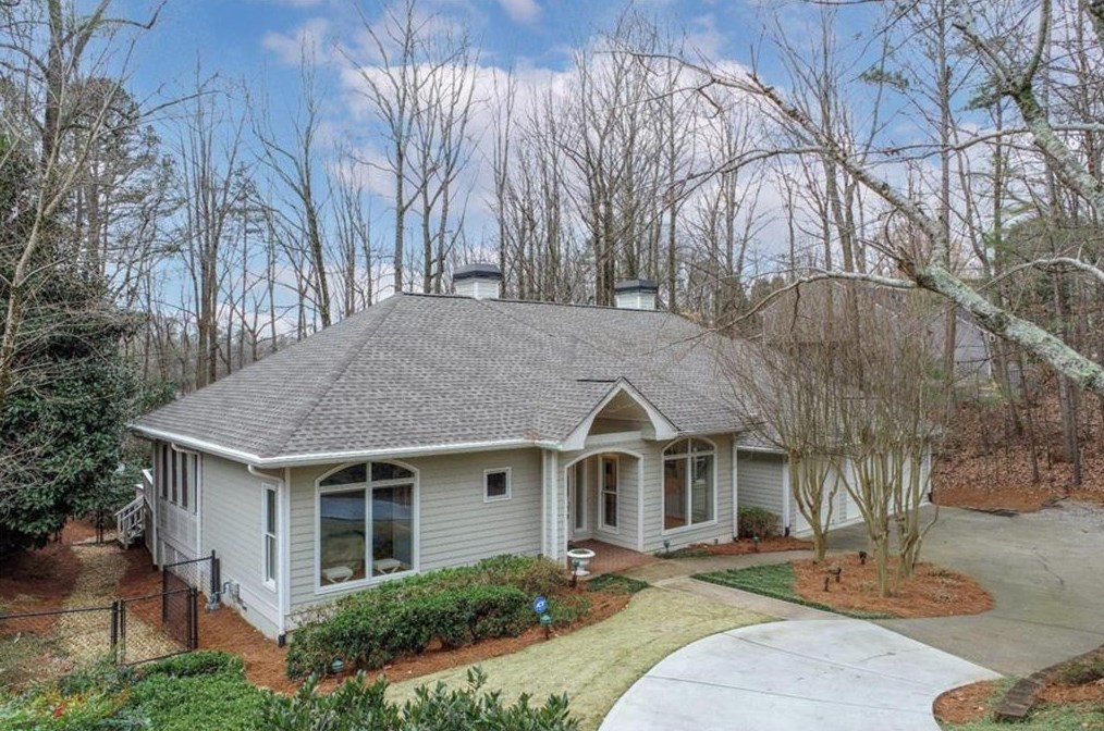 6417 Arborwood Dr, Flowery Branch, GA 30542-2608