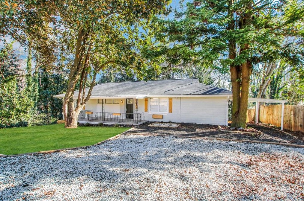 6215 Dodgen Rd Sw, Mableton, GA 30126