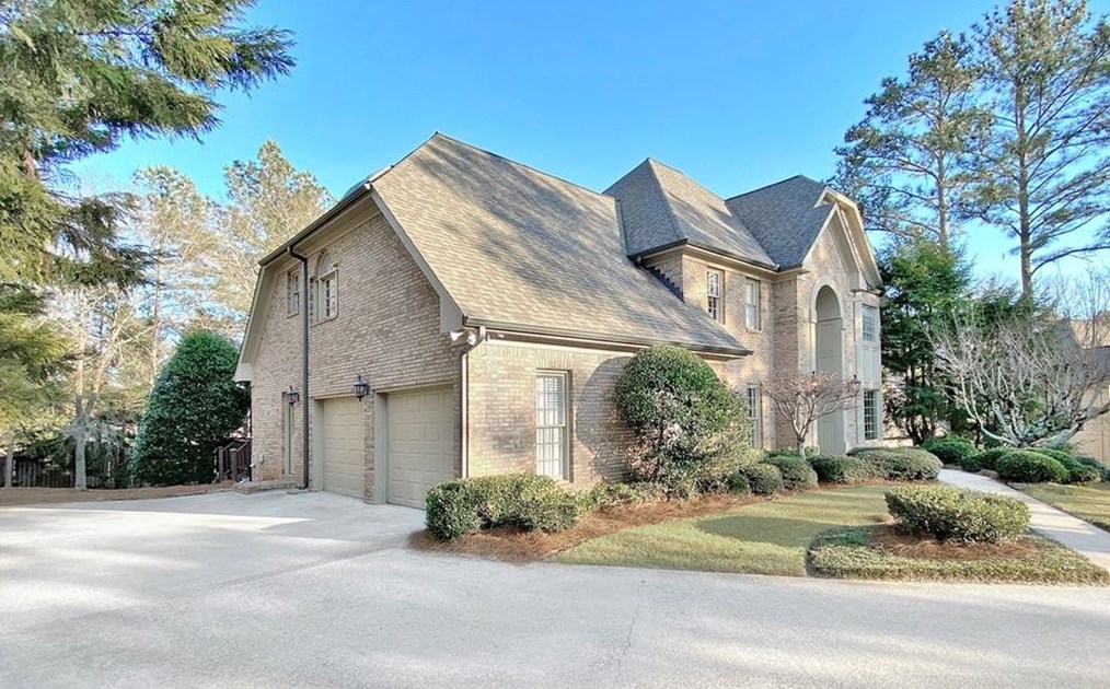 150 Willow Way, Roswell, GA 30076-3751