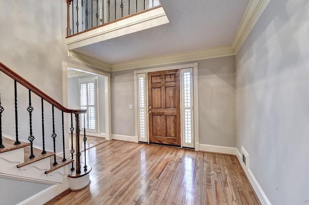 1760 Redbourne Dr, Atlanta, GA 30350-5643