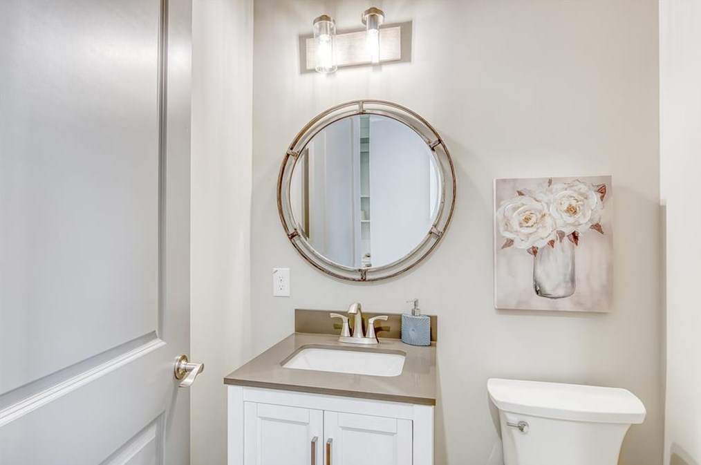 3146 Sprucewood Dr, Decatur GA  30033-2506 exterior