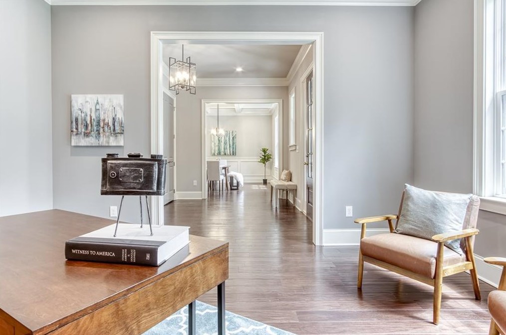 3146 Sprucewood Dr, Decatur GA  30033-2506 exterior