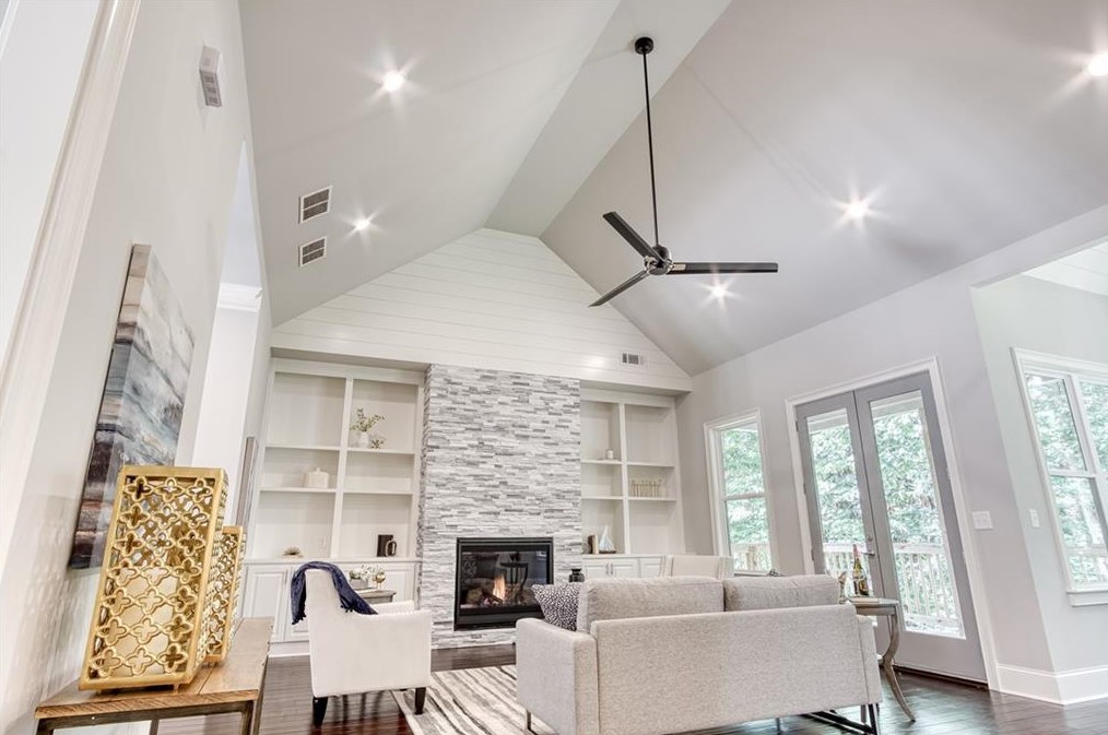 3146 Sprucewood Dr, Decatur GA  30033-2506 exterior