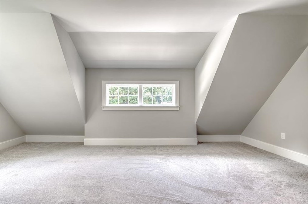 3146 Sprucewood Dr, Decatur GA  30033-2506 exterior