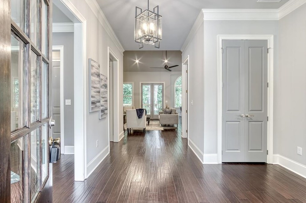 3146 Sprucewood Dr, Decatur GA  30033-2506 exterior