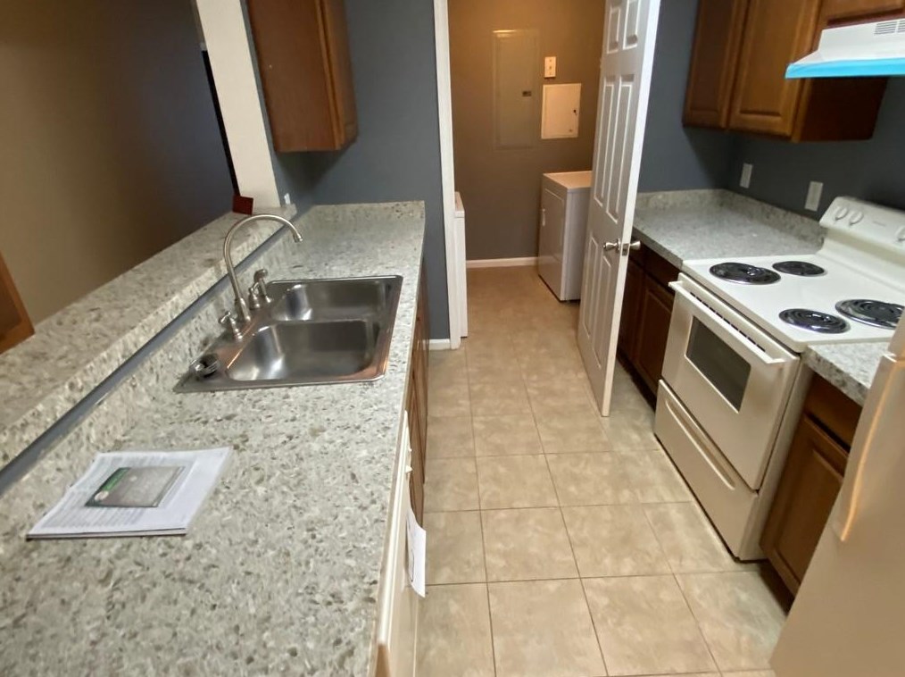 8104 Waldrop Pl, Decatur GA  30034-7419 exterior