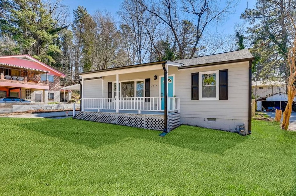2774 Oldknow Dr, Atlanta, GA 30318-7241