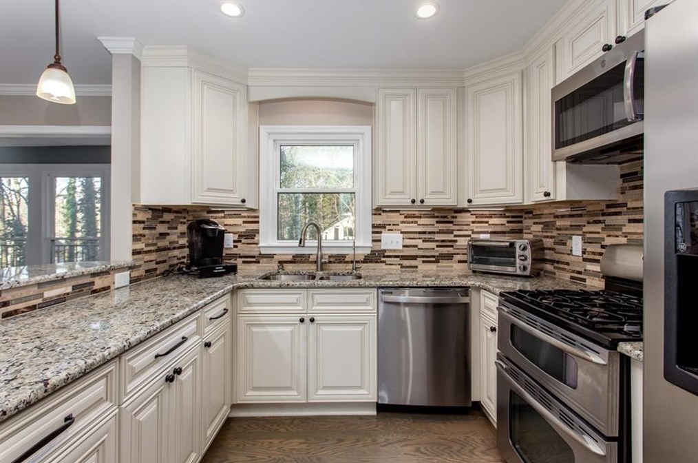 4167 Riverhill Ct, Roswell, GA 30075-1960