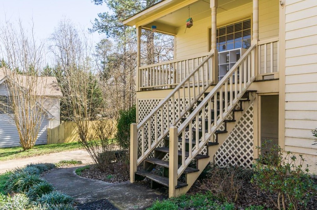 6413 Stanbrough Ln, Dallas, GA 30157-6557