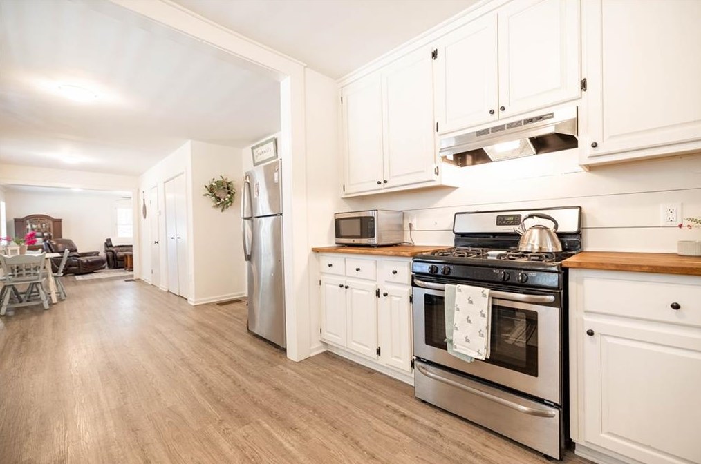 16075 Old Henderson Rd, Alpharetta GA 30004-2724 exterior