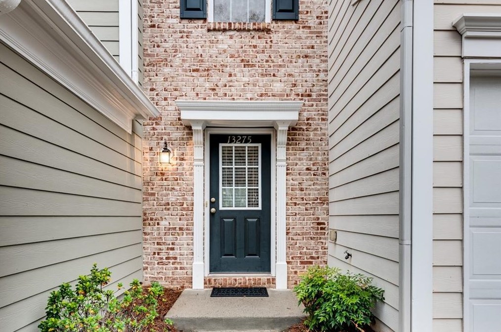 13275 Marrywood Dr, Alpharetta GA  30004-5117 exterior