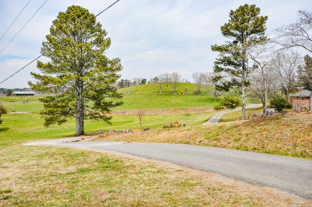 4101 Waleska Hwy 108, Big Canoe, GA 30143