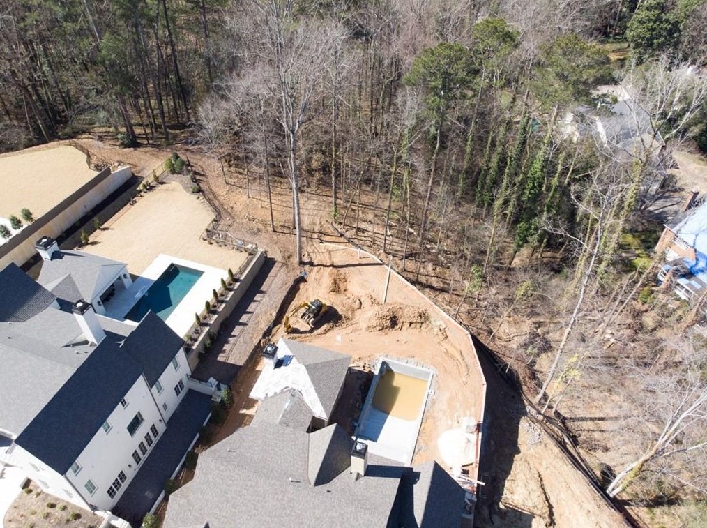 3332 Rilman Rd, Atlanta GA  30327-1507 exterior