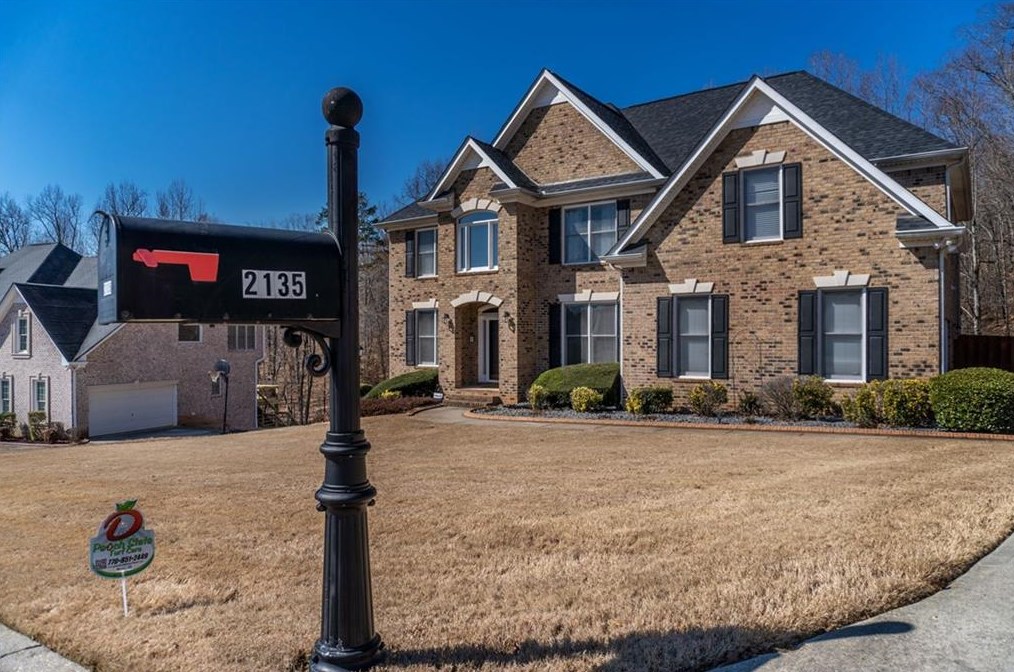 2135 Washington Dr, Douglasville, GA 30135-8140