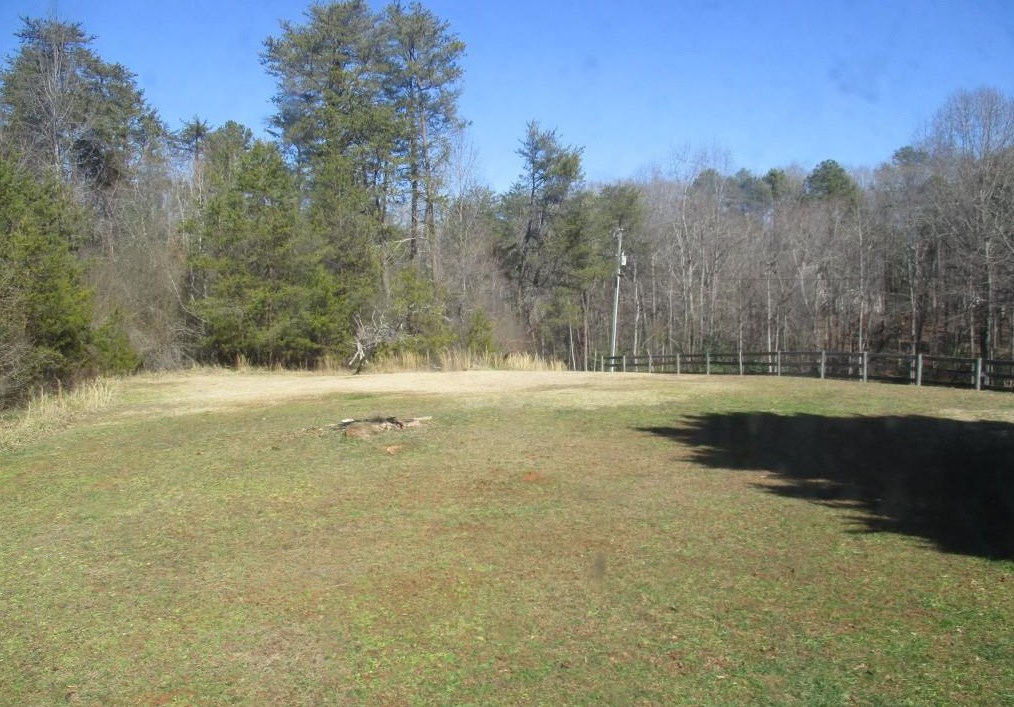 100 Whispering Winds Dr, Murrayville, GA 30564-2820