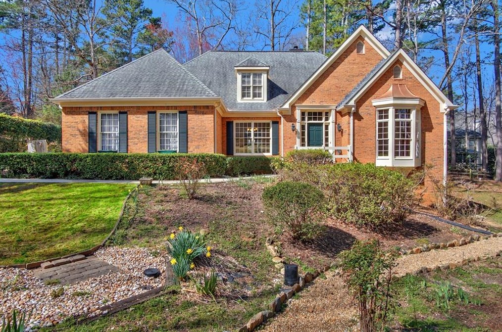 10590 Haynes Forest Dr, Alpharetta, GA 30022-3069