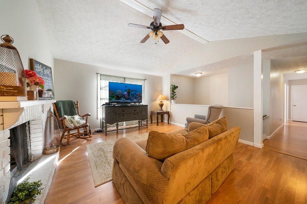 18 Arrowhead Dr, Rome, GA 30161-8520