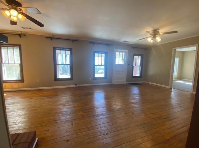 407 Memorial Dr, Dallas GA 30132-4116 exterior