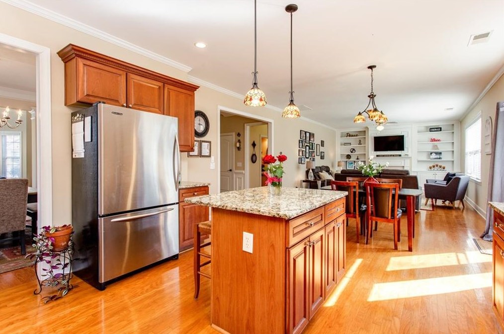 525 Stillhouse Ln, Alpharetta, GA 30004-7343