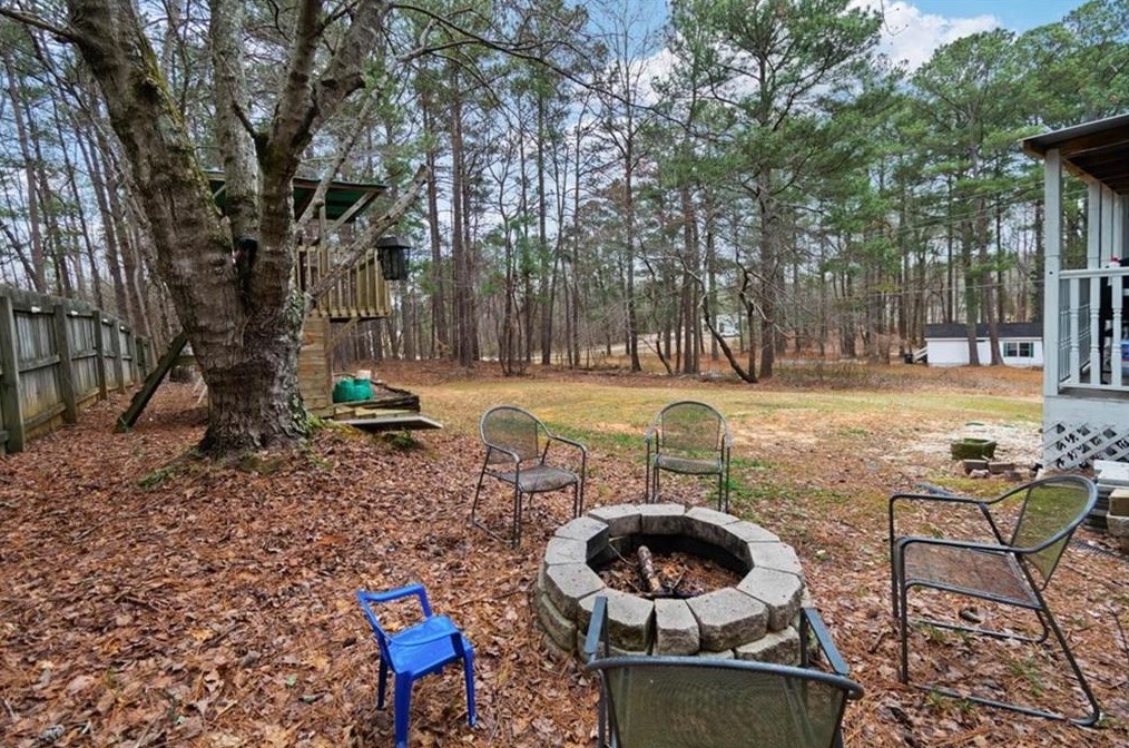 16 Forest Ct, Dallas GA  30132-3071 exterior