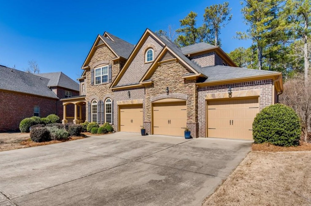 11027 Estates Cir, Alpharetta, GA 30022-1470
