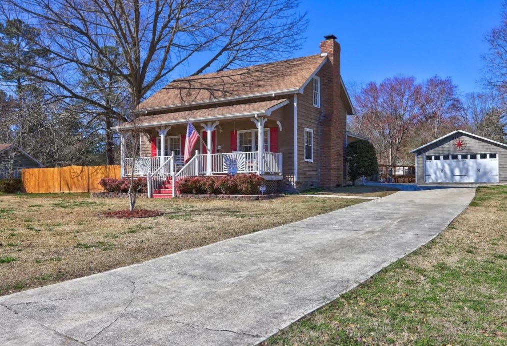 1593 Pine Shadows Dr, Dallas, GA 30157-6801