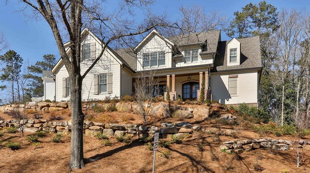 3925 Lane Dr, Smyrna, GA 30080-5955
