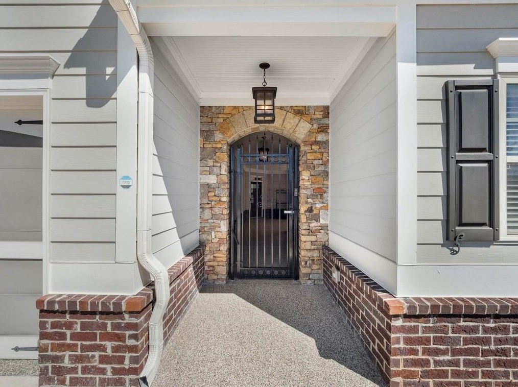 6819 Flagstone Way, Flowery Branch, GA 30542-5066
