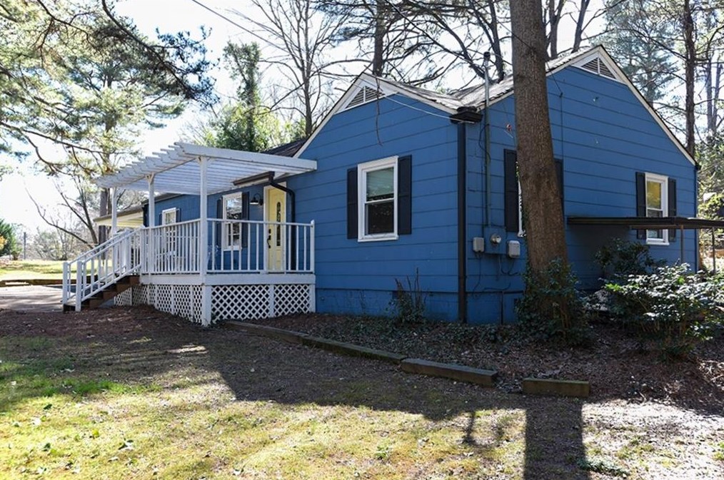 810 Gaylemont Cir, Decatur GA  30033-4852 exterior