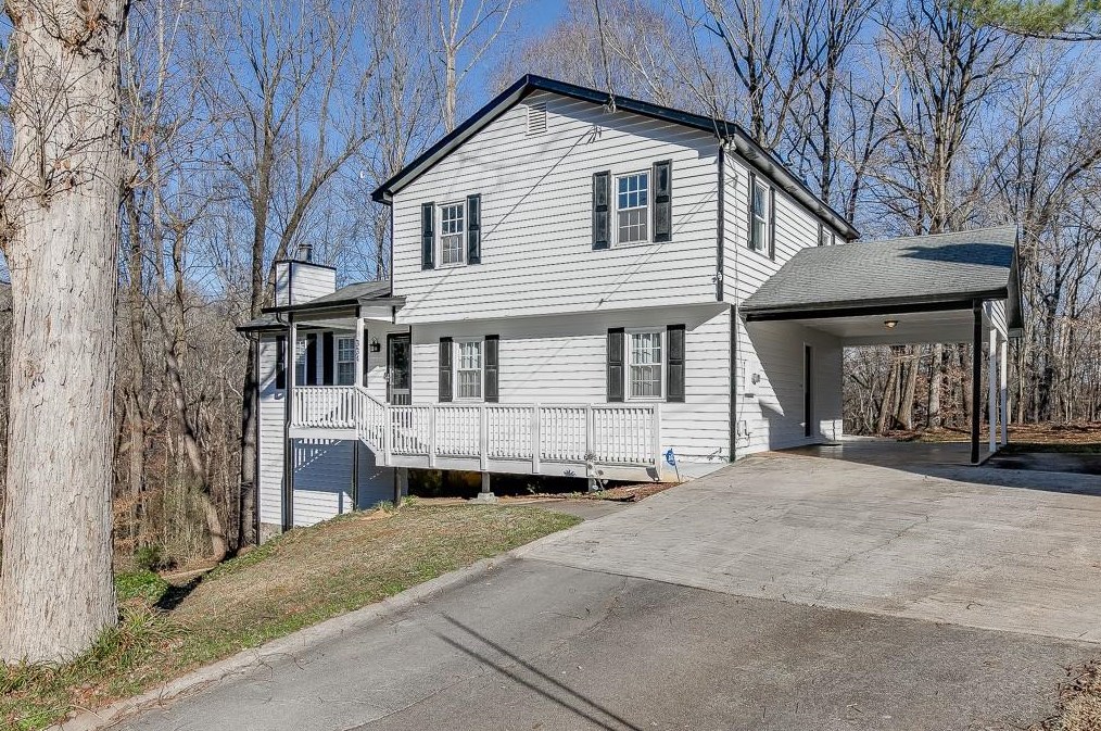 334 Russell Ridge Dr, Lawrenceville GA  30043-4327 exterior