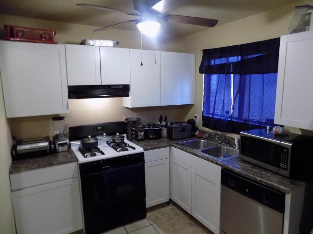 4897 Sandberg Ct, Stone Mountain, GA 30088-1628