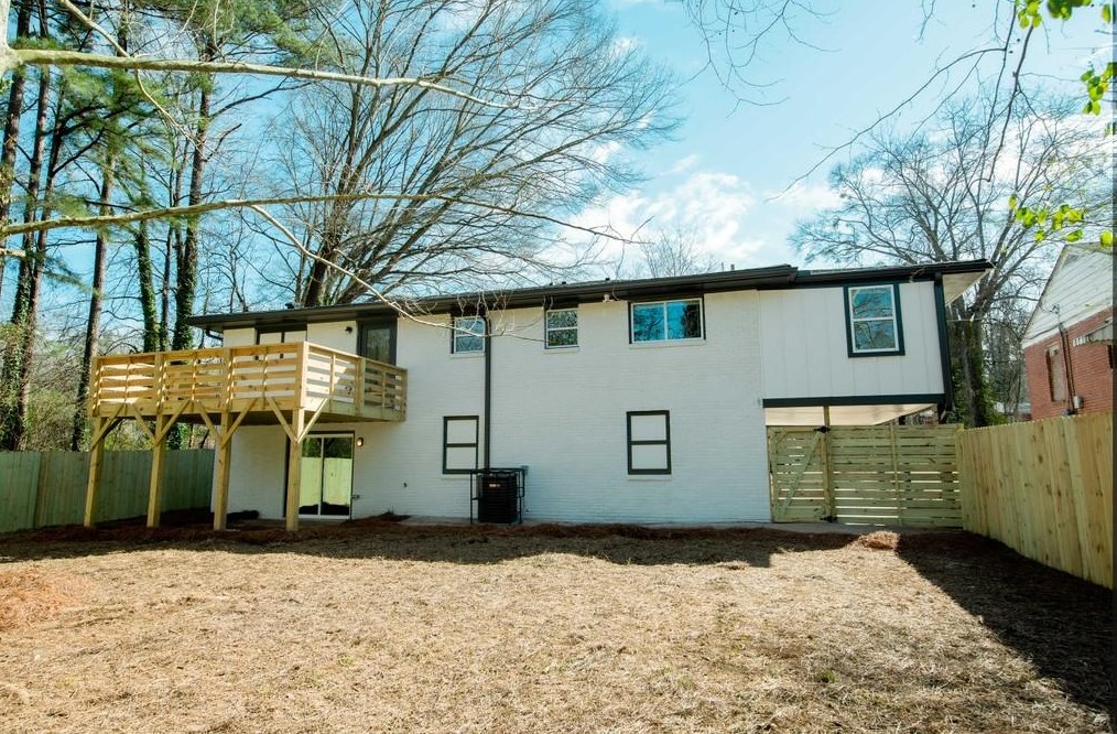 1269 Thurgood St, Atlanta GA 30314-2552 exterior