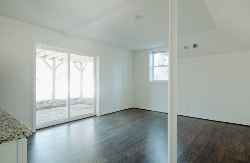 1269 Thurgood St, Atlanta GA 30314-2552 exterior