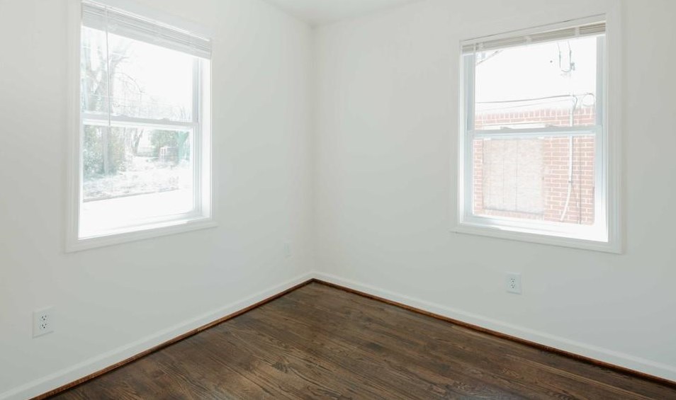 1269 Thurgood St, Atlanta GA 30314-2552 exterior