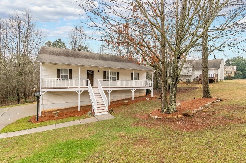 256 Farm Brook Ln, Dallas, GA 30157-4495