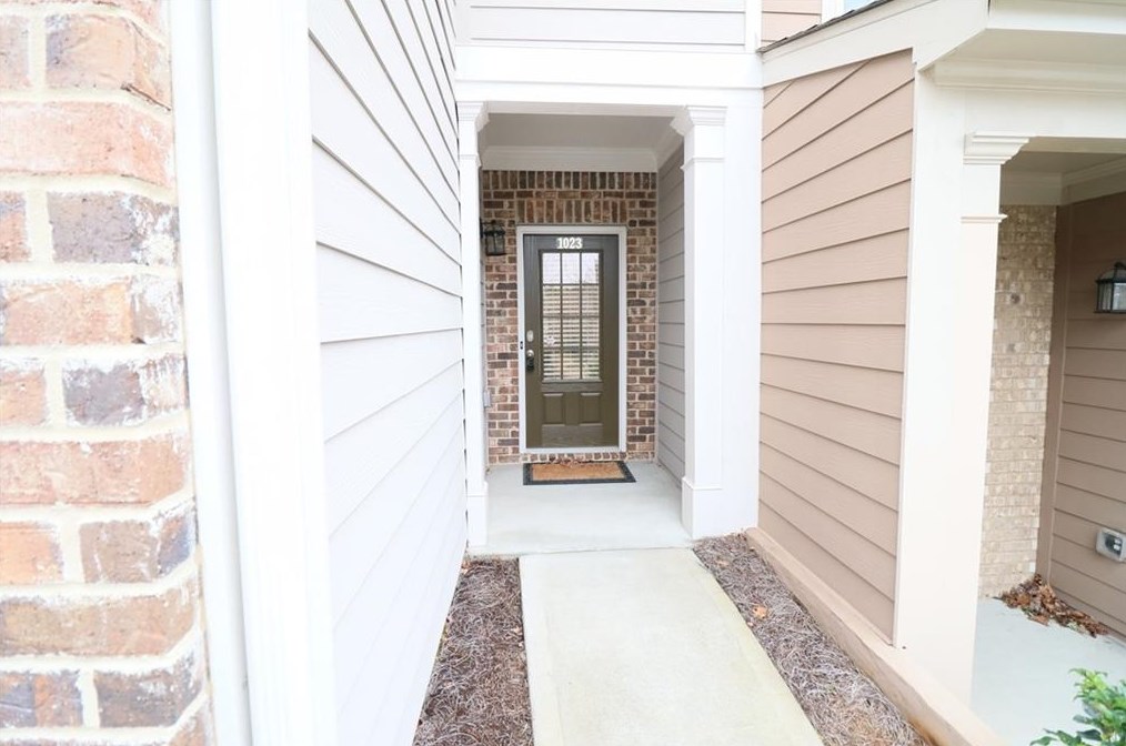 1023 Haley Woods Ln, Lawrenceville GA  30043-7331 exterior