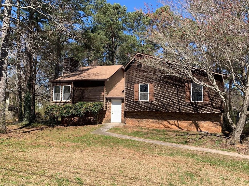 5894 Sutton Dr, Douglasville, GA 30135-2282