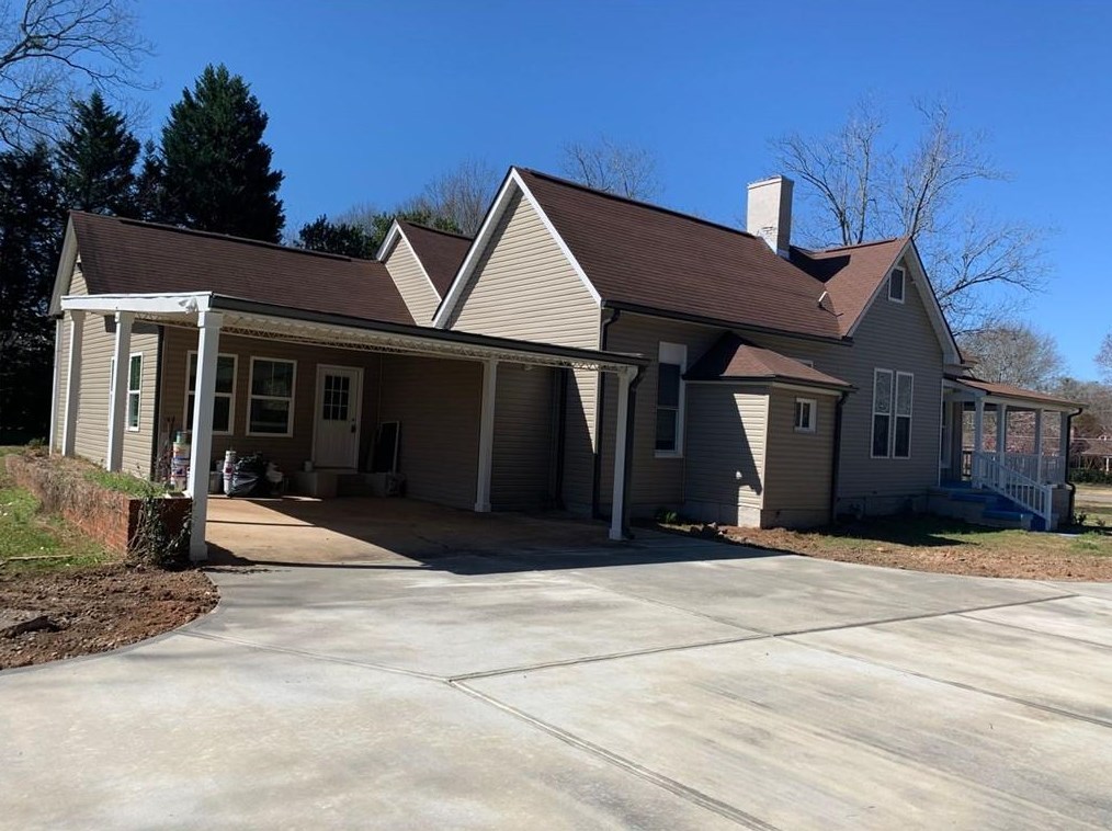 838 Thomaston St, Barnesville, GA 30204