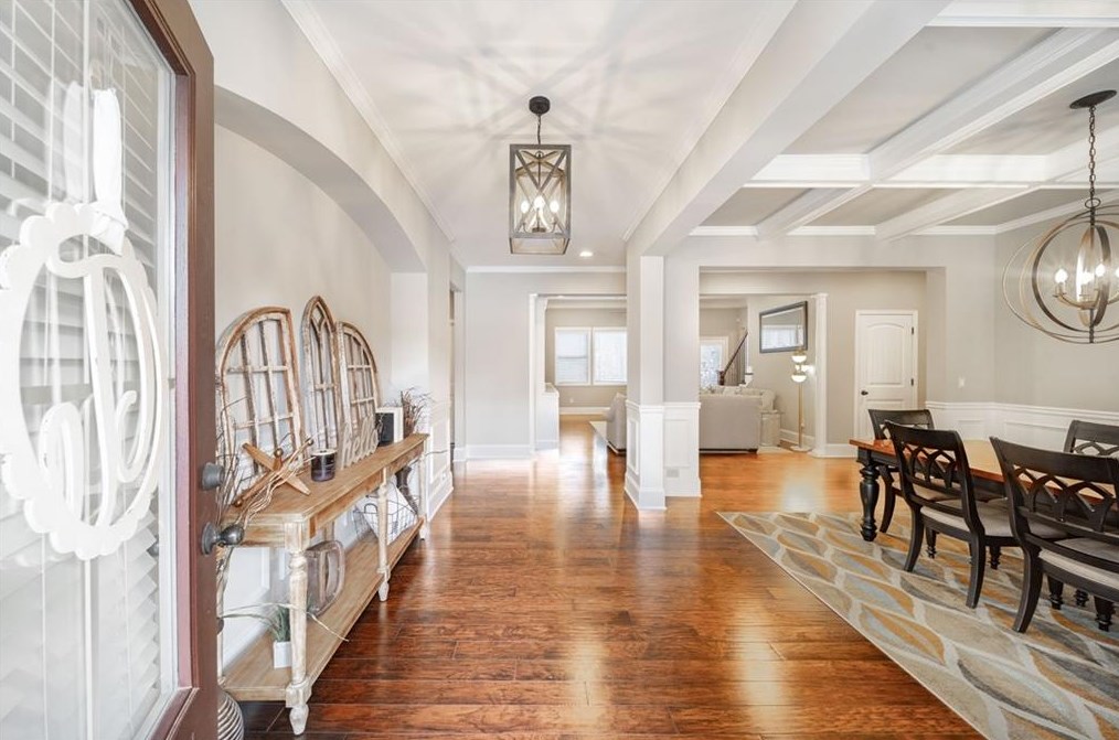 7740 Stratford Ln, Atlanta, GA 30350-4121