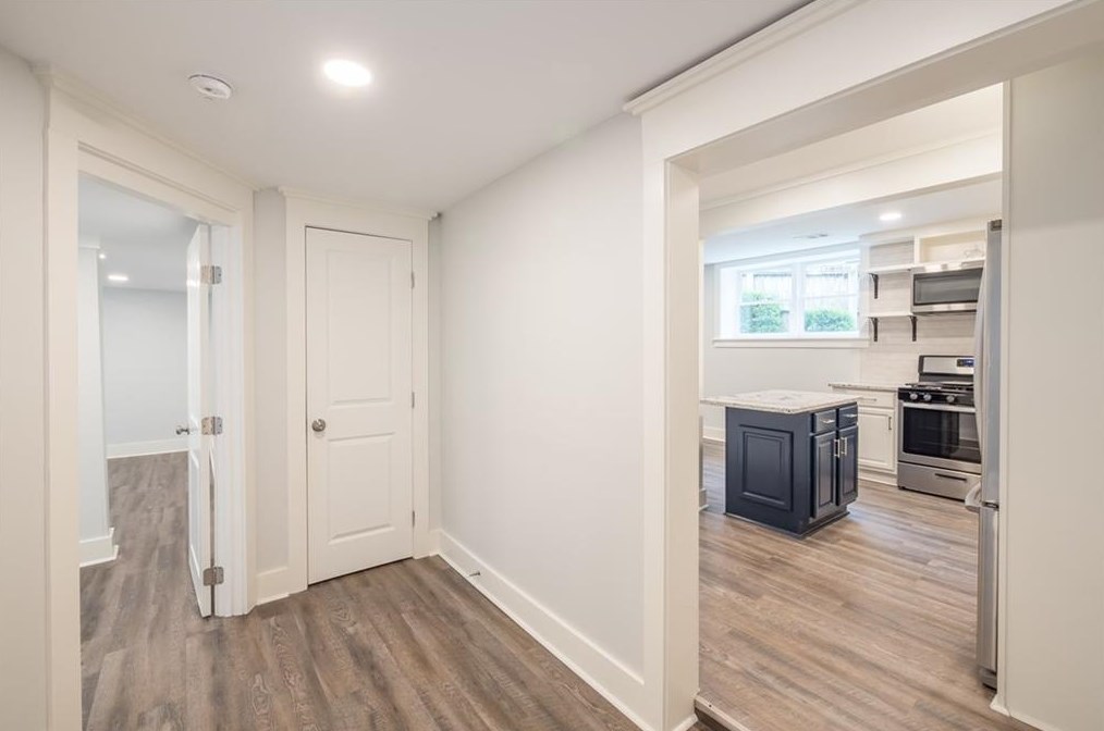 144 Mead Rd, Decatur GA  30030-3621 exterior