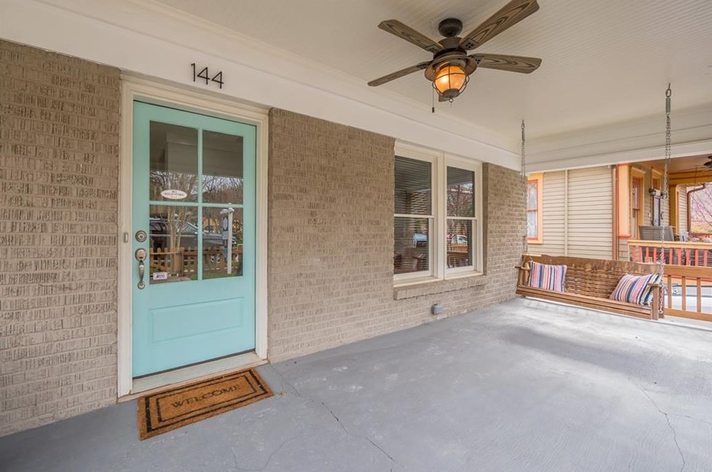 144 Mead Rd, Decatur GA  30030-3621 exterior