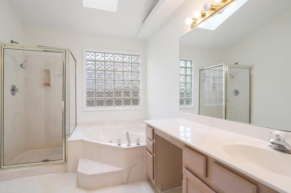 232 Dennis Dr, Alpharetta GA 30009-6503 exterior