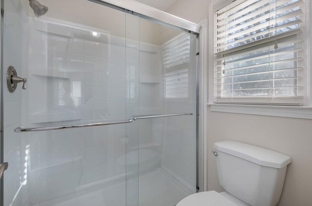 21 Old Decatur Cir, Decatur GA 30030-1653 exterior