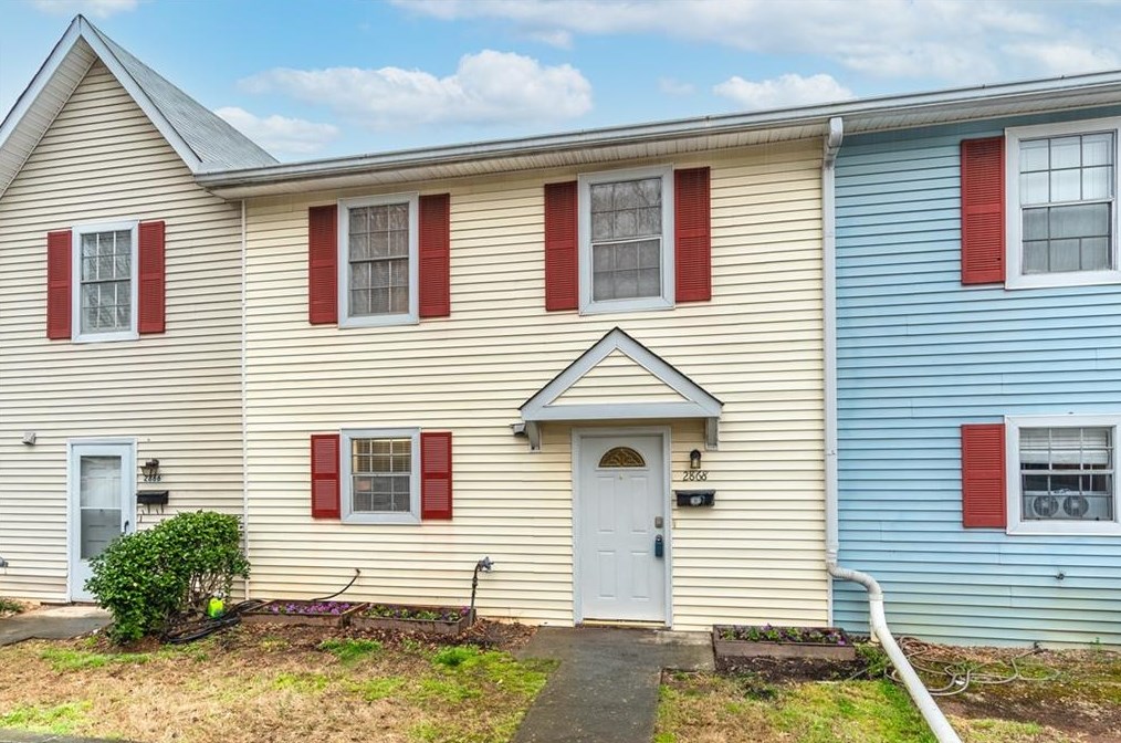 2868 Spring Villa Ln, Smyrna, GA 30080-3645