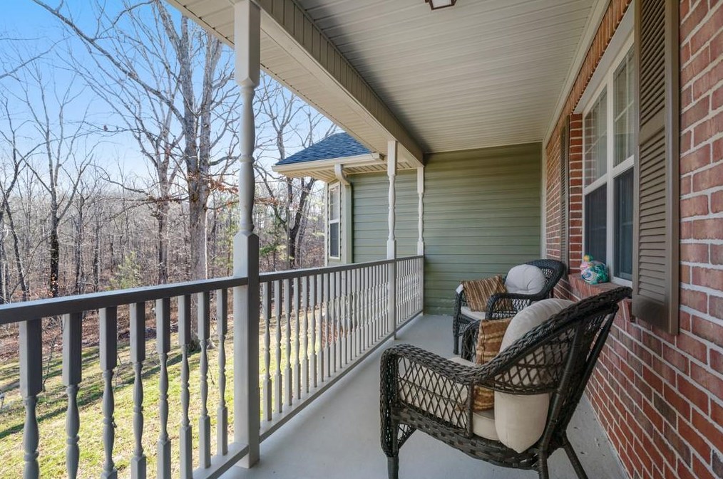 149 Connesena Rd, Euharlee, GA 30145-1707