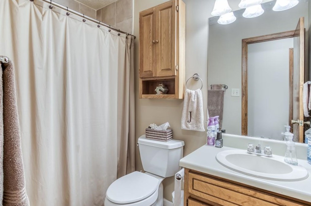 387 Johnson Rd, Lawrenceville GA 30044-8148 exterior