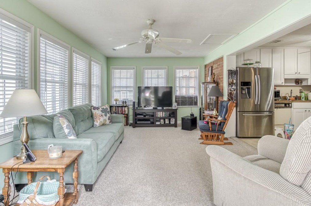 387 Johnson Rd, Lawrenceville GA 30044-8148 exterior