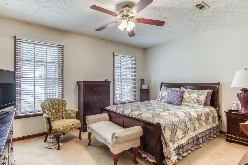 387 Johnson Rd, Lawrenceville GA 30044-8148 exterior