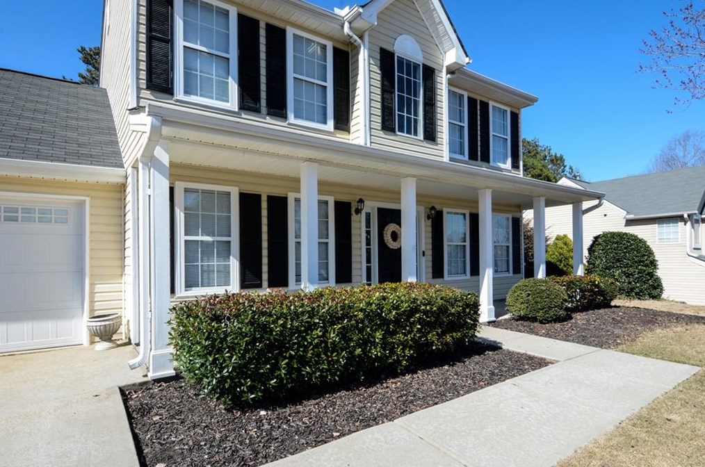 391 Ash Trace Ln, Grayson, GA 30017-4008